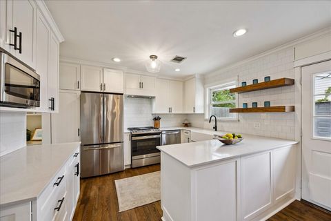 Tiny photo for 10328 Brinwood Drive, Houston, TX 77043 (MLS # 21560440)