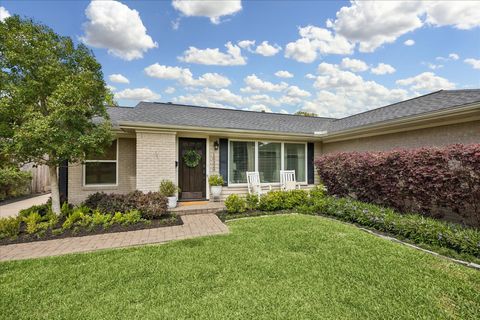 10328 Brinwood Drive Houston TX 77043