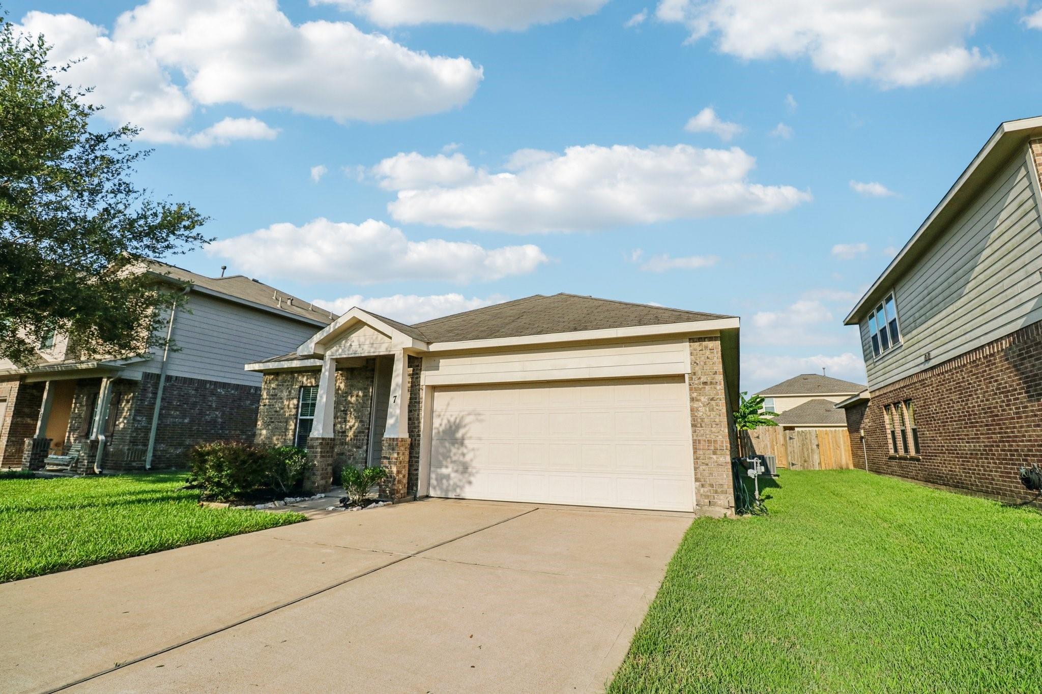 7 Garden Springs Court