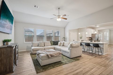 Photo of 8419 Sunset Horizon Drive, Baytown, TX 77521 (MLS # 66183390) Photo of 8419 Sunset Horizon Drive, Baytown, TX 77521 (MLS # 66183390)