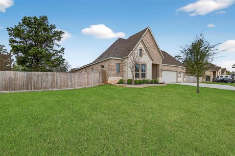 Tiny photo for 6038 Leeward Island Drive, Conroe, TX 77304 (MLS # 47956253)