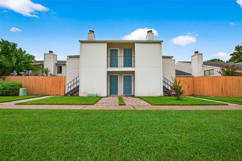 Photo of 6401 Deihl Road #1105, Houston, TX 77092 (MLS # 87475536)