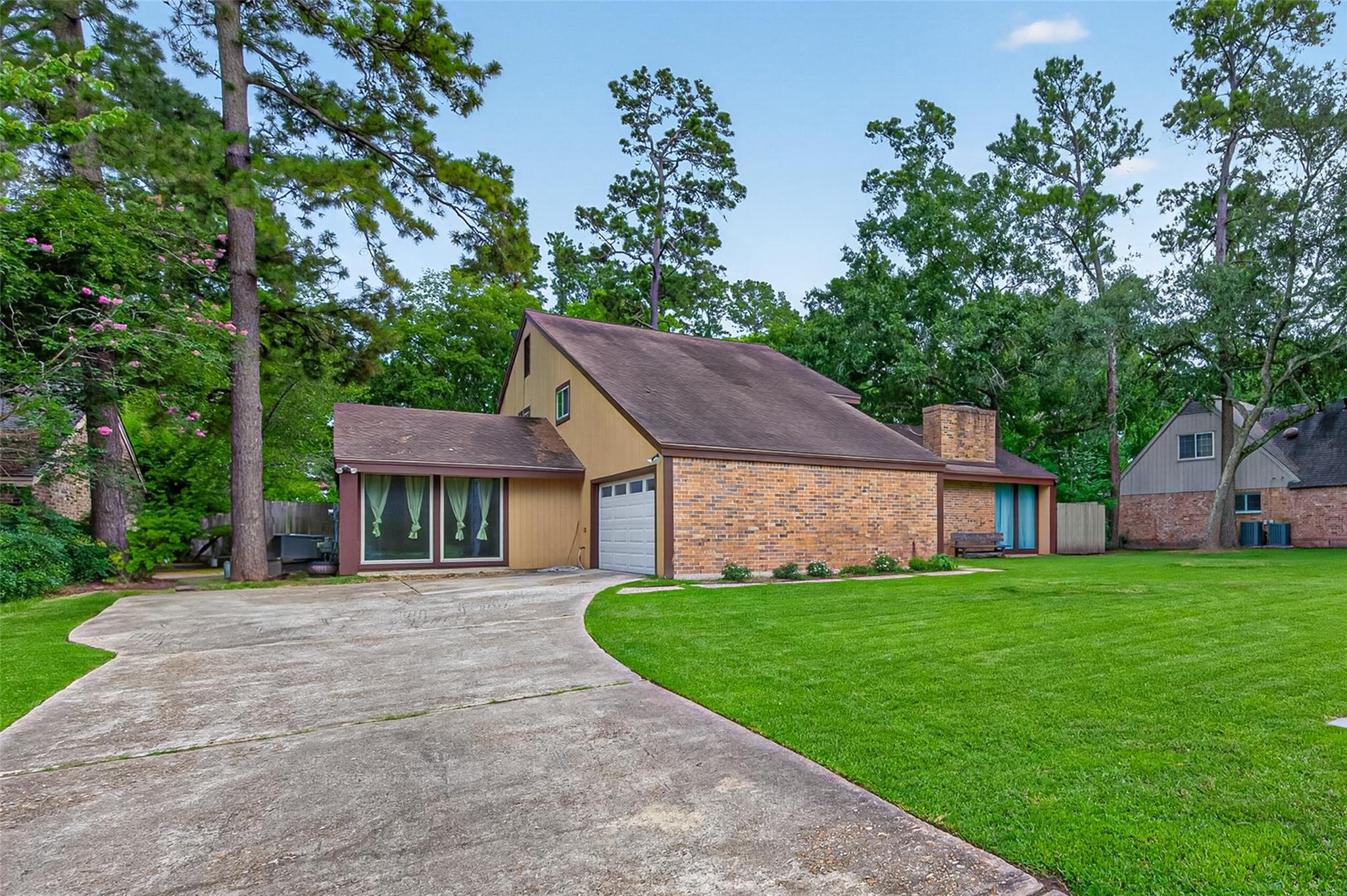 23610 Creekview Drive