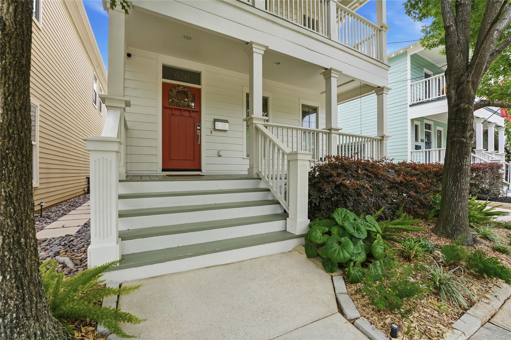 626 E 6th 1/2 Street