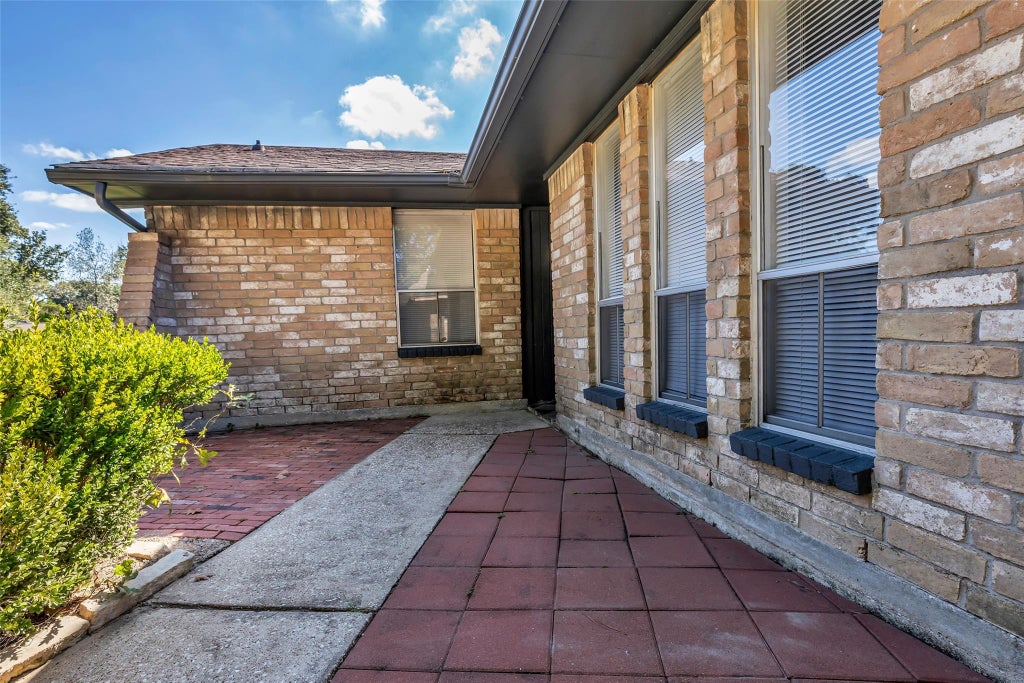 Photo of 2530 Meandering Trail, Houston, TX 77339 (MLS # 13150939)