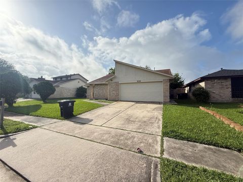 Photo of 9526 Misty Bridge Street, Houston, TX 77075 (MLS # 81730296)