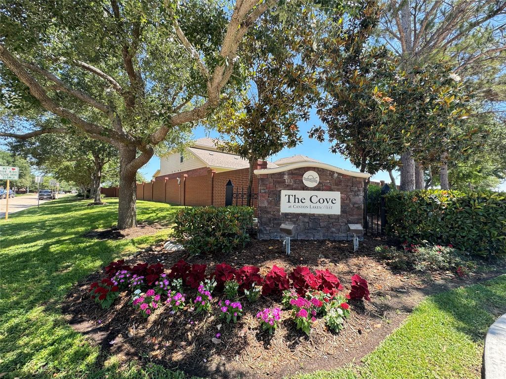 Photo of 8107 Gran Villa Drive, Cypress, TX 77433 (MLS # 16337414)