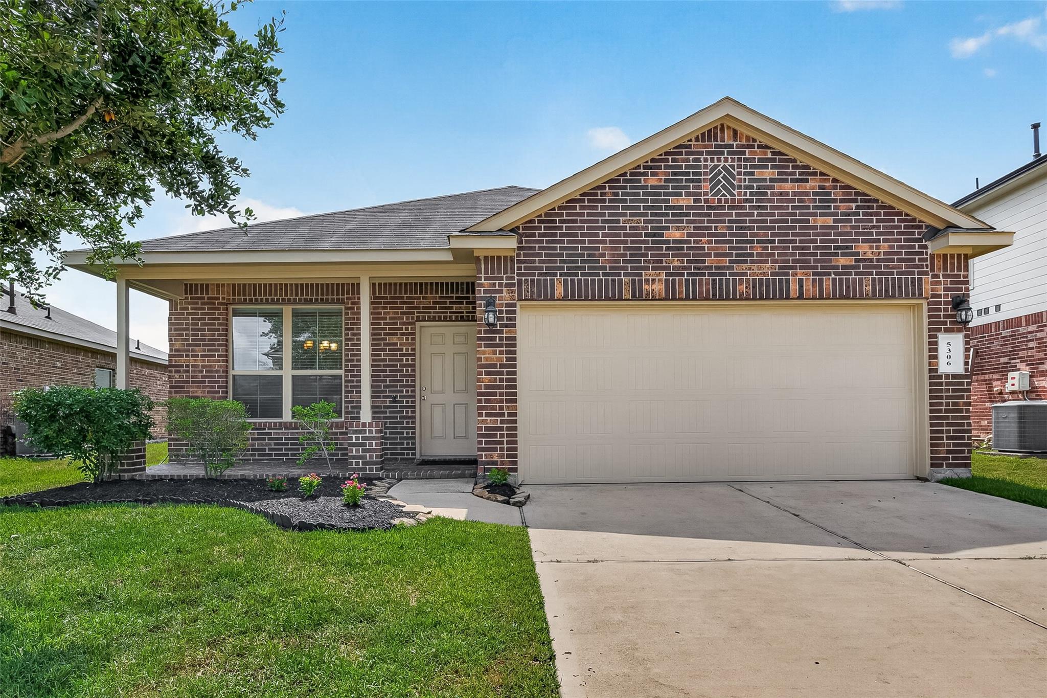 5306 Little Jasmine Way