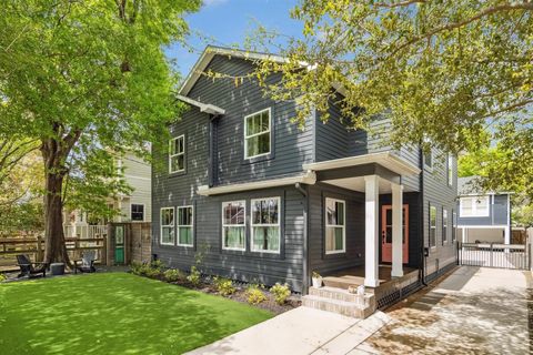Photo of 412 Merrill Street, Houston, TX 77009 (MLS # 83339417)