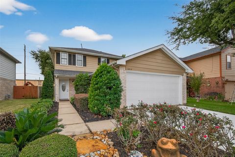 Photo of 6815 Lower Arrow Drive, Houston, TX 77086 (MLS # 12224454)