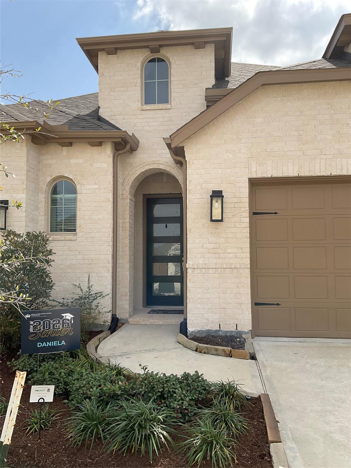 24823 Hibiscus Garden Way