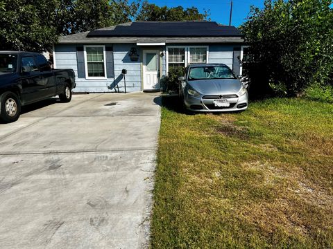 Photo of 6606 Thornwall Street, Houston, TX 77092 (MLS # 52396939)