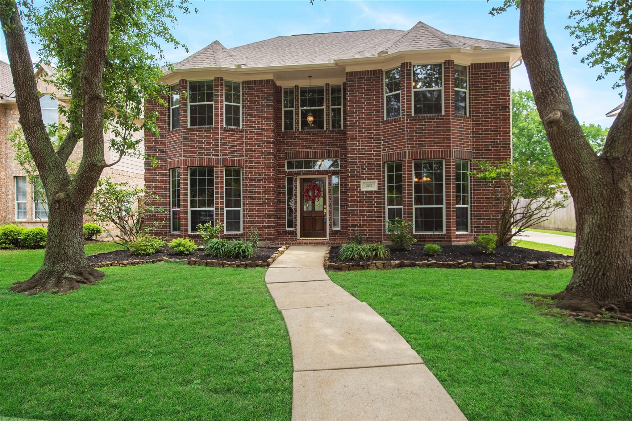 202 Mariner Cove Court