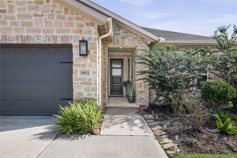 Photo of 4811 Spring Crest Drive, Fulshear, TX 77441 (MLS # 61316561)