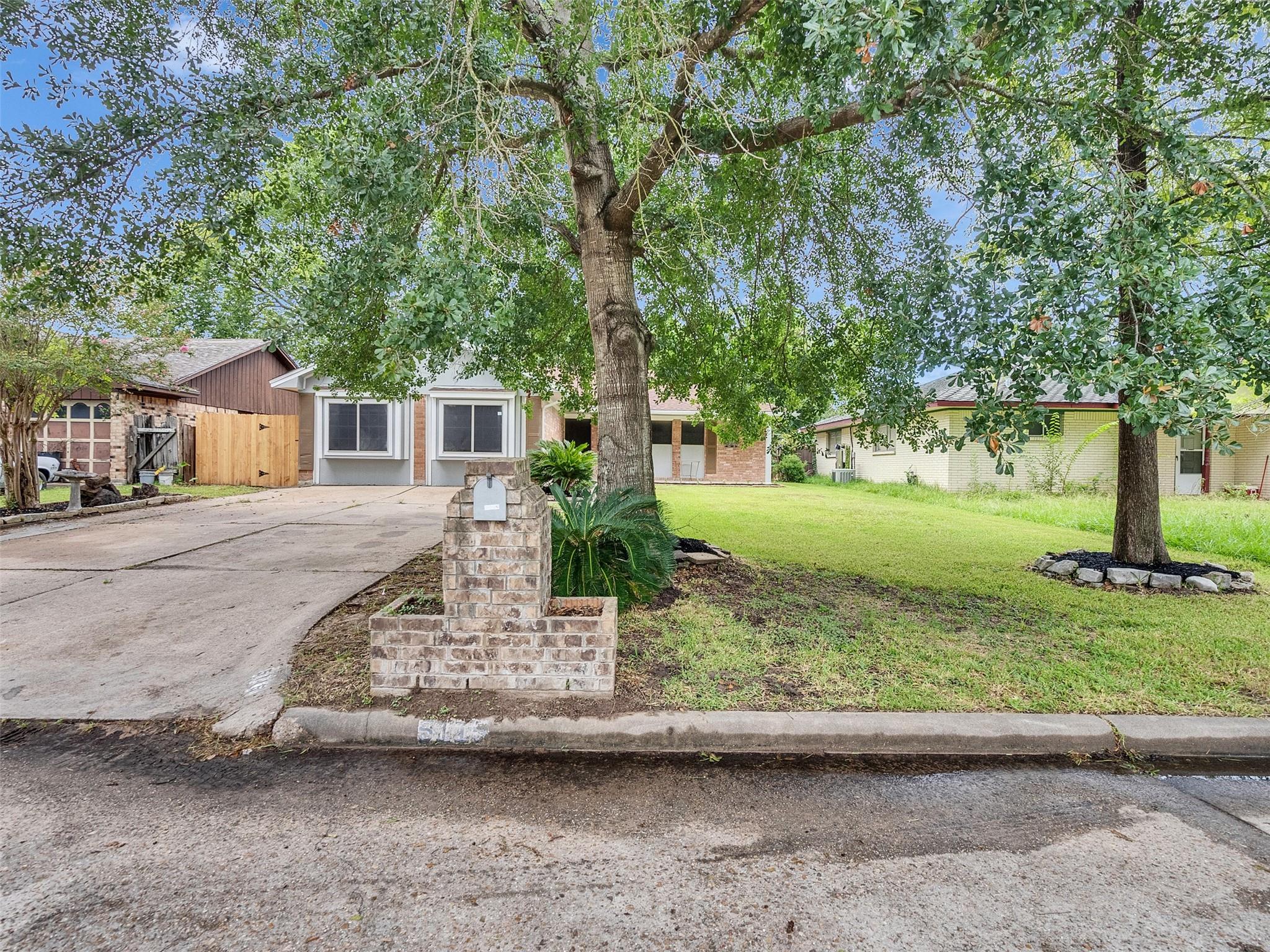 5115 Toho Drive
