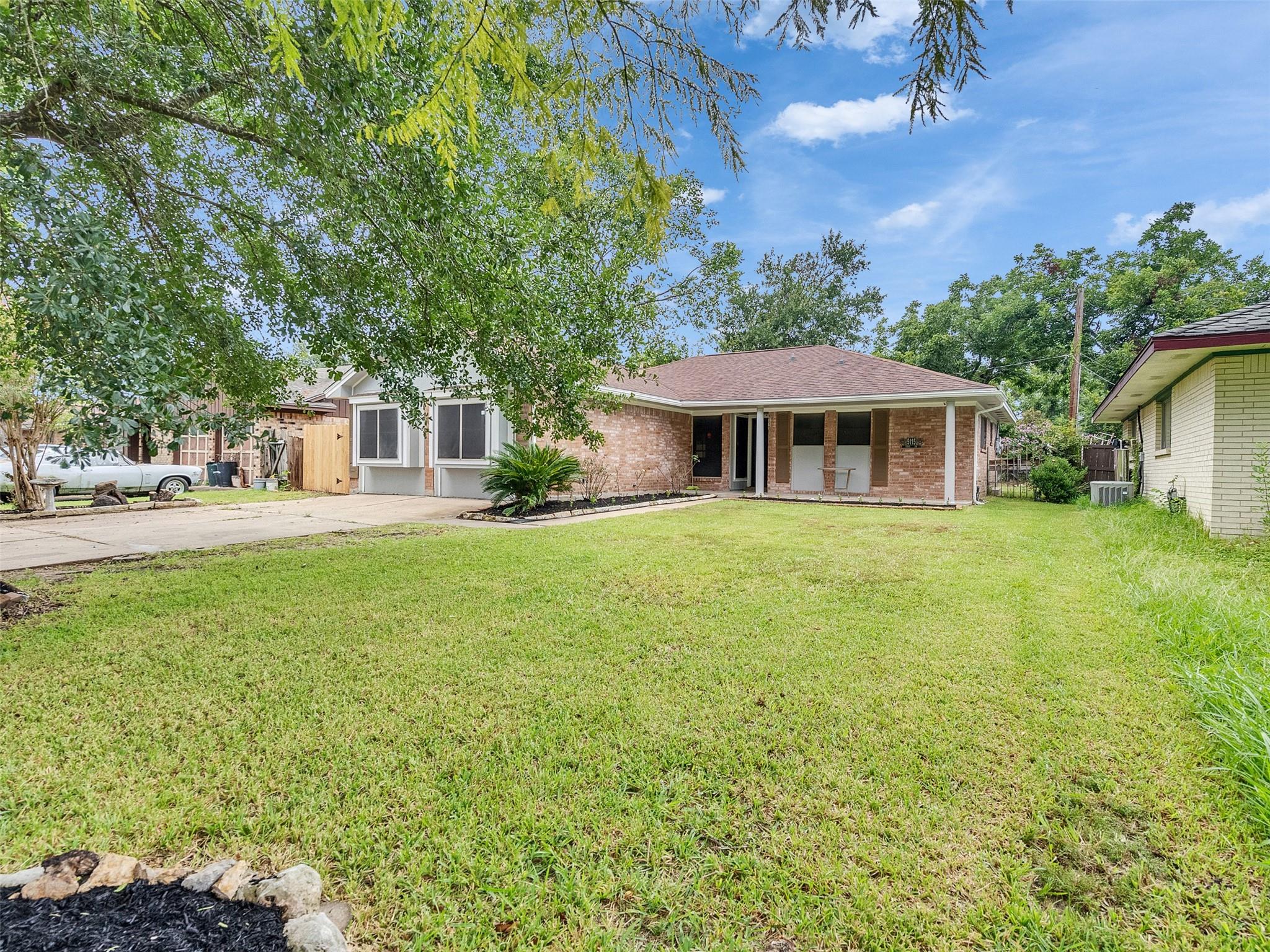 5115 Toho Drive