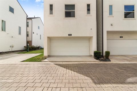 Photo of 719 Schwartz Street, Houston, TX 77020 (MLS # 94876536)