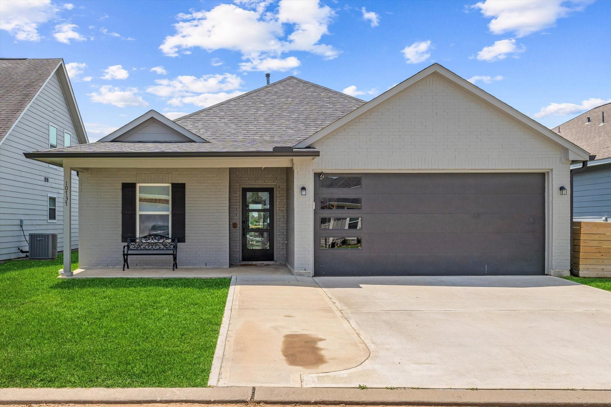 10737 S Lake Mist Lane