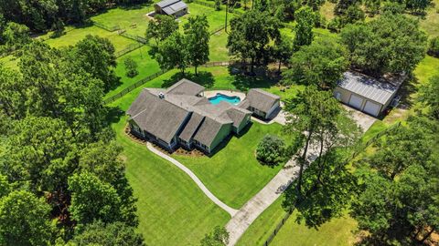 Photo of 16903 Mustang Trail Drive, Magnolia, TX 77355 (MLS # 9568498)
