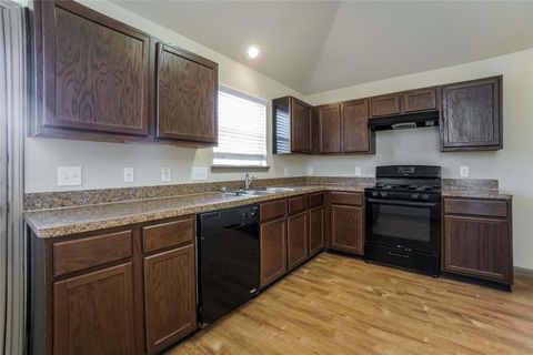 Condo For Rent - 2450 Jonahs Way<br/> Houston, TX 77073