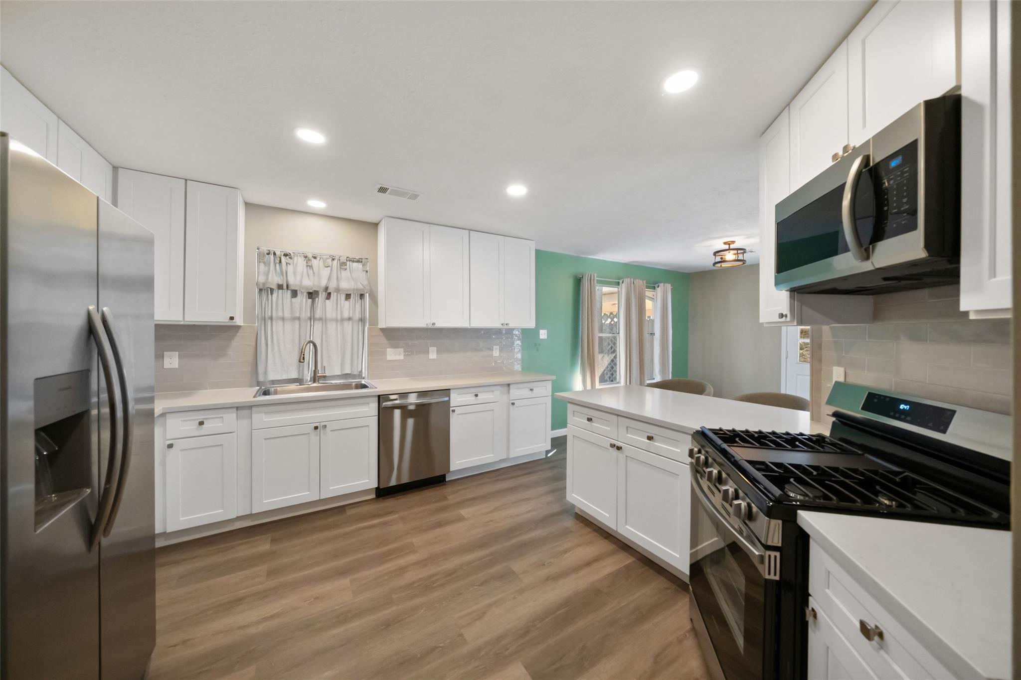 3718 Woodlace Drive