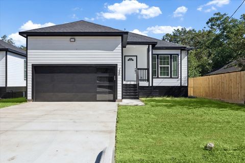 Photo of 120 W Mulberry Avenue, Wharton, TX 77488 (MLS # 38037318)