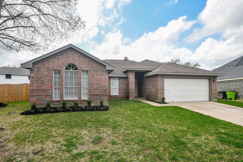 Photo of 1422 Township Court, Rosenberg, TX 77471 (MLS # 56728662)