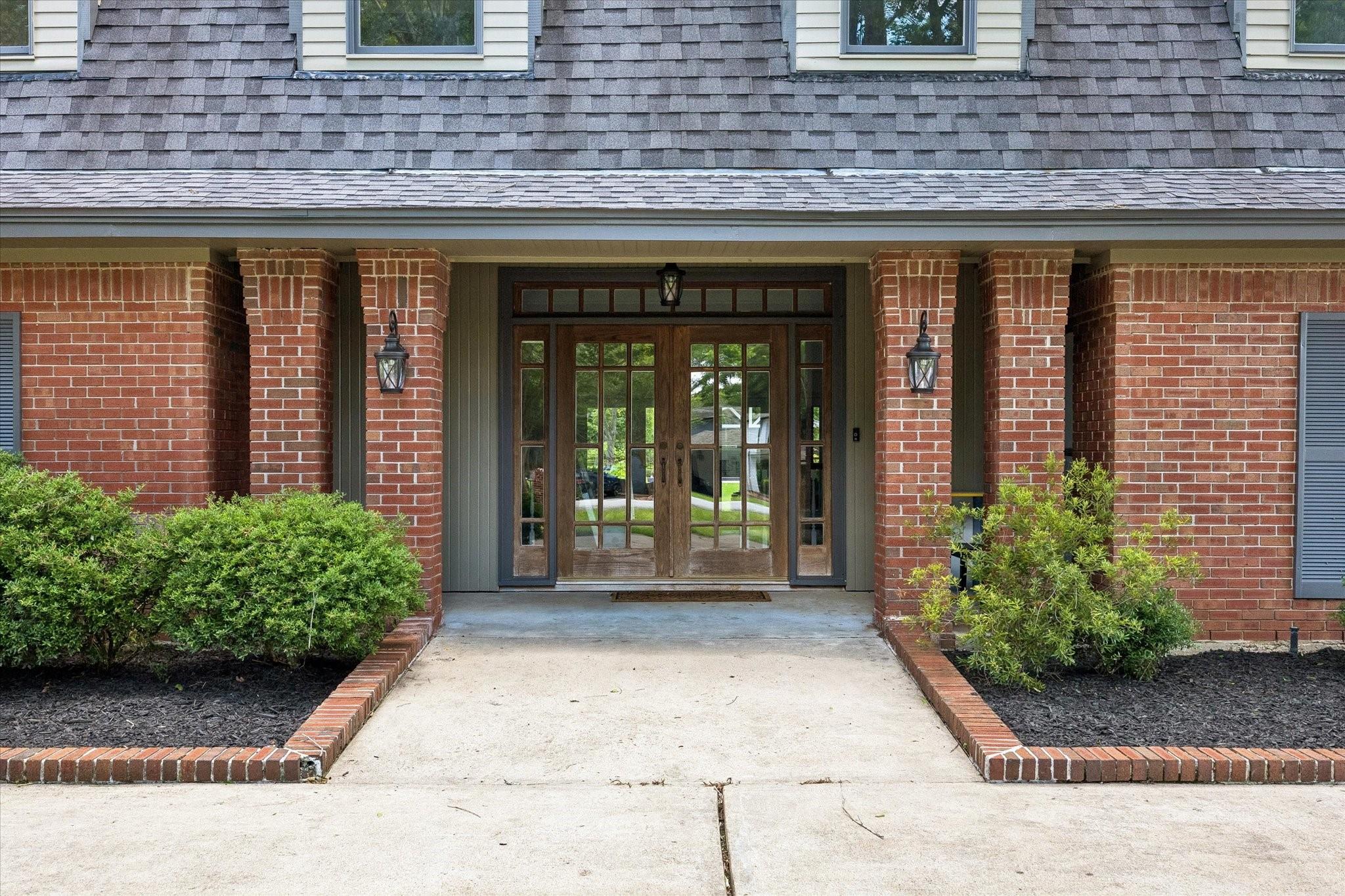 5106 Mimosa Lane