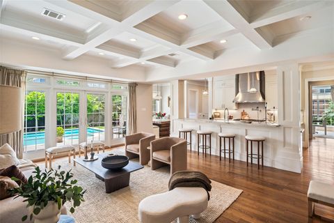 2202 Sul Ross Street Houston TX 77098