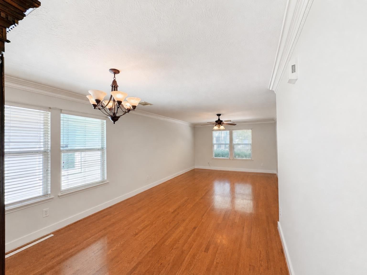 6107 Kings Oaks Lane