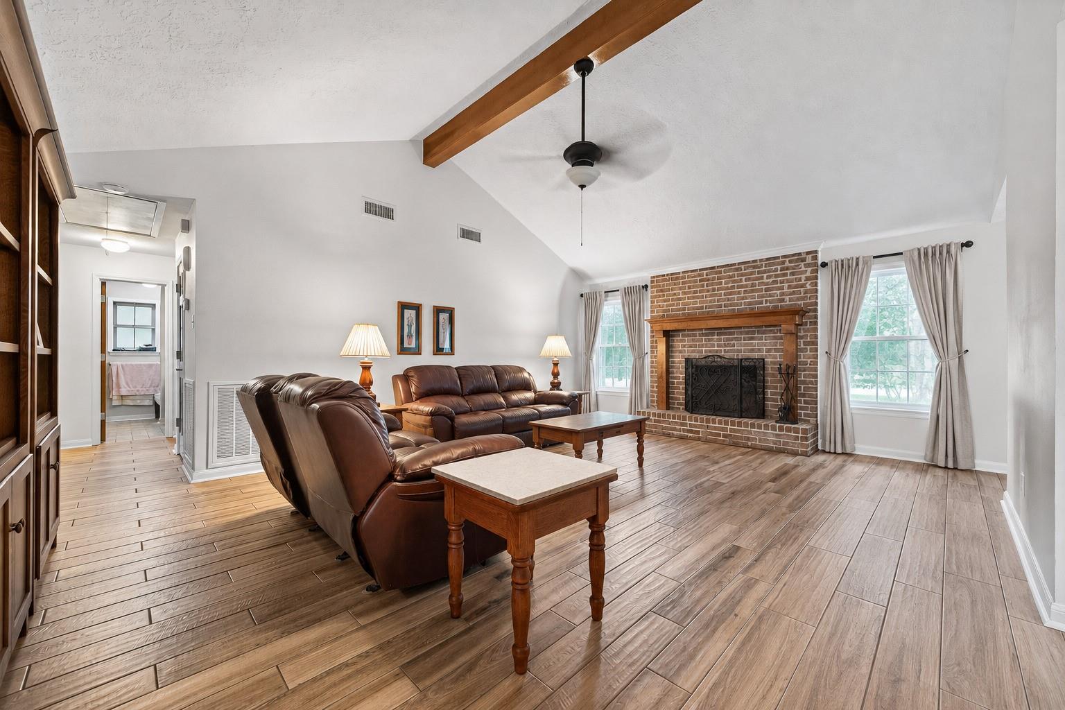 1004 Wagon Road