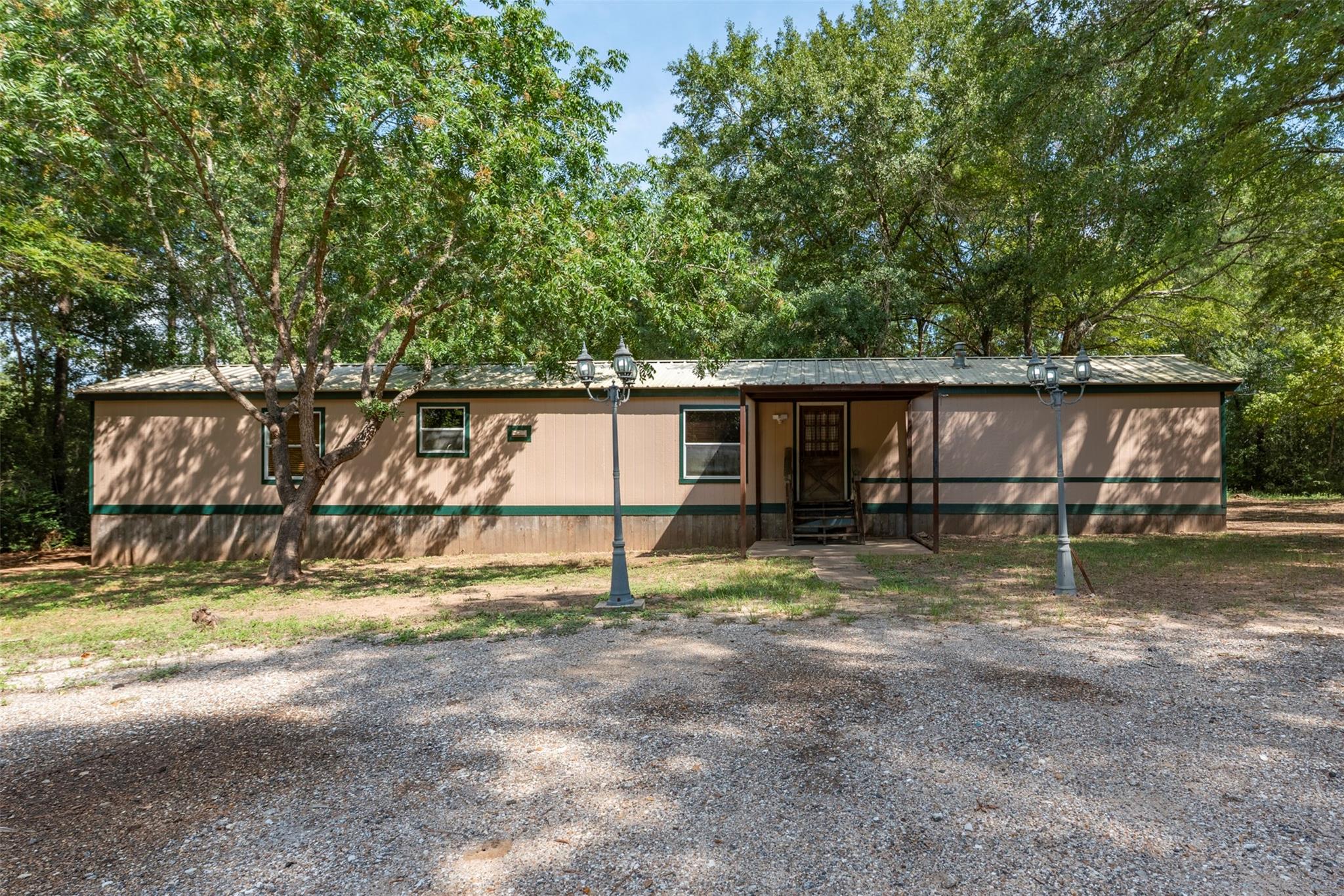 4887 Long Shadows Road