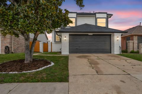 Photo of 12426 N Rachlin Circle N, Houston, TX 77071 (MLS # 2938080)