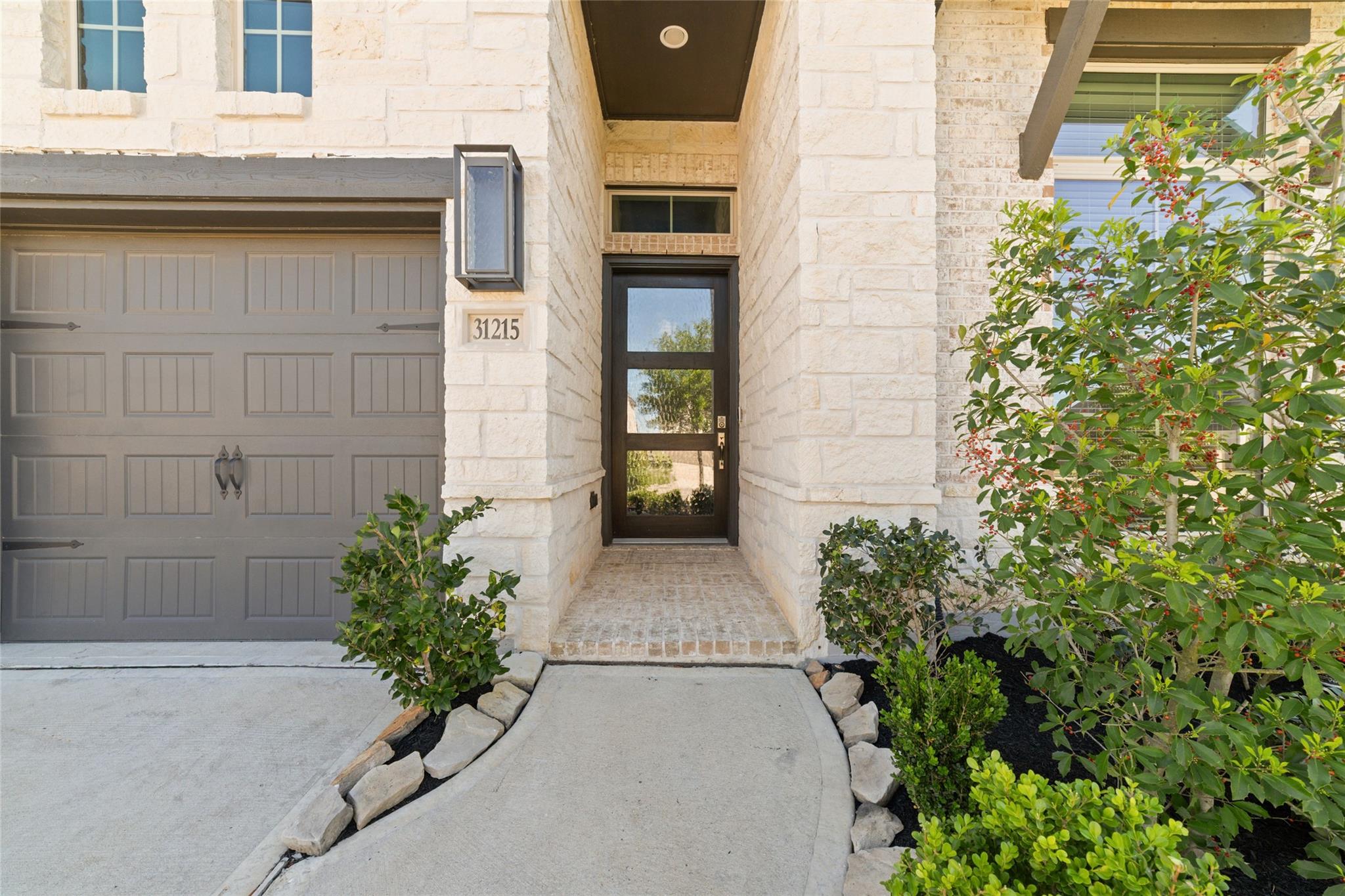 31215 Crescent Hill Drive