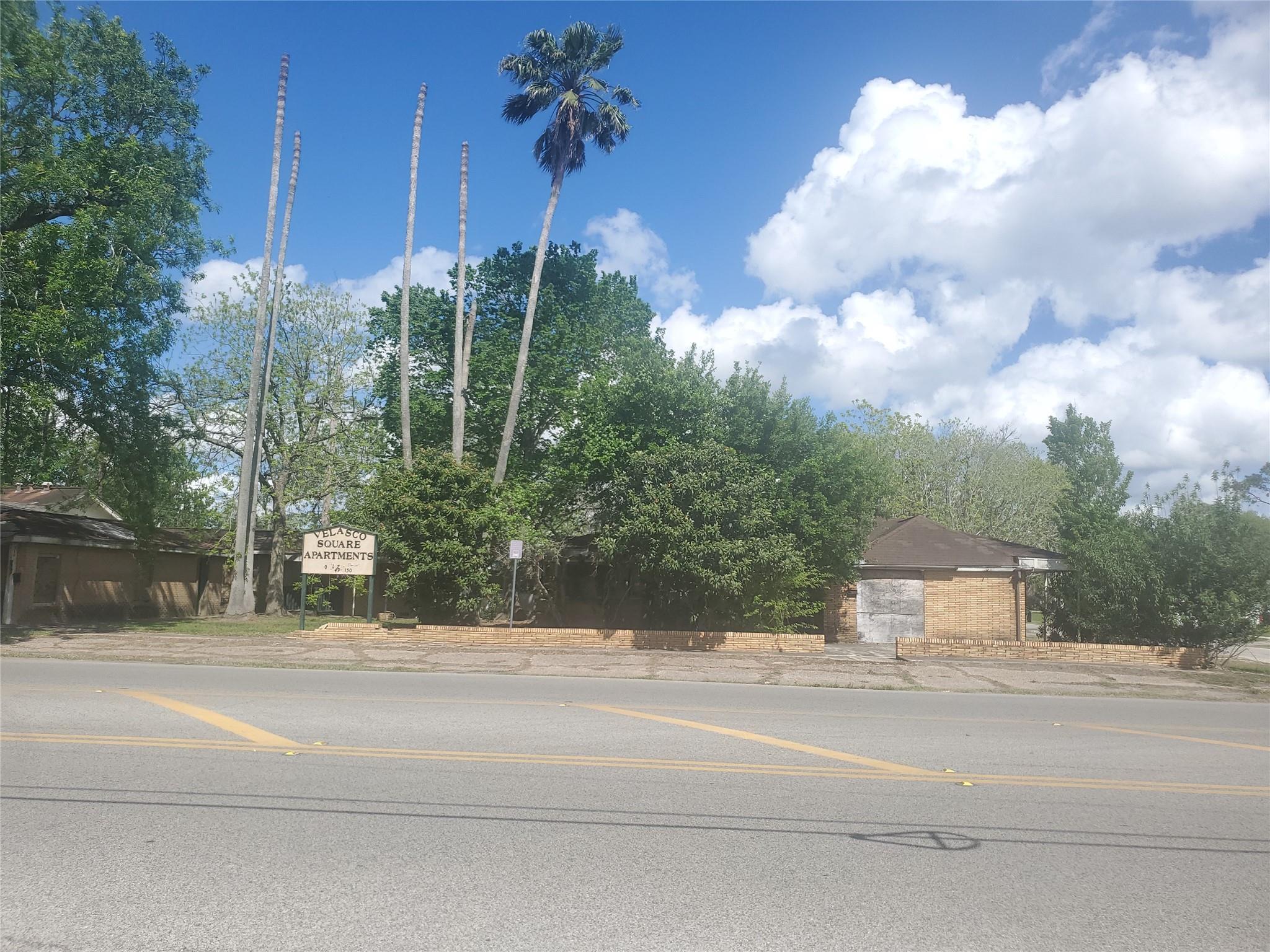 708 N Velasco Street N