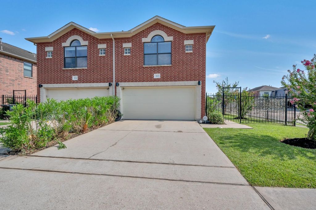 Photo of 3602 Link Valley Drive, Houston, TX 77025 (MLS # 25796178)