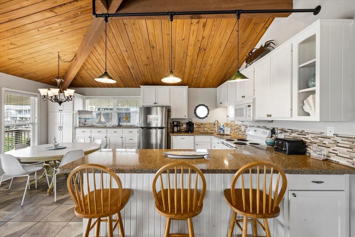 3719 Brewster Key