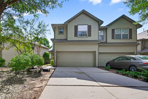 Photo of 110 N Burberry Park Circle, The Woodlands, TX 77382 (MLS # 83509150)