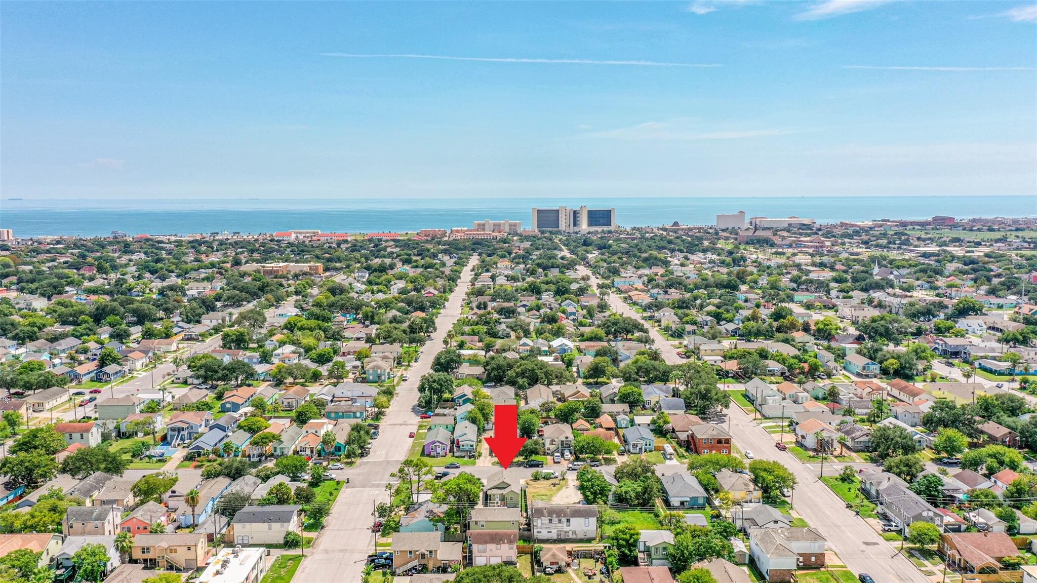 5008 Avenue O 1/2