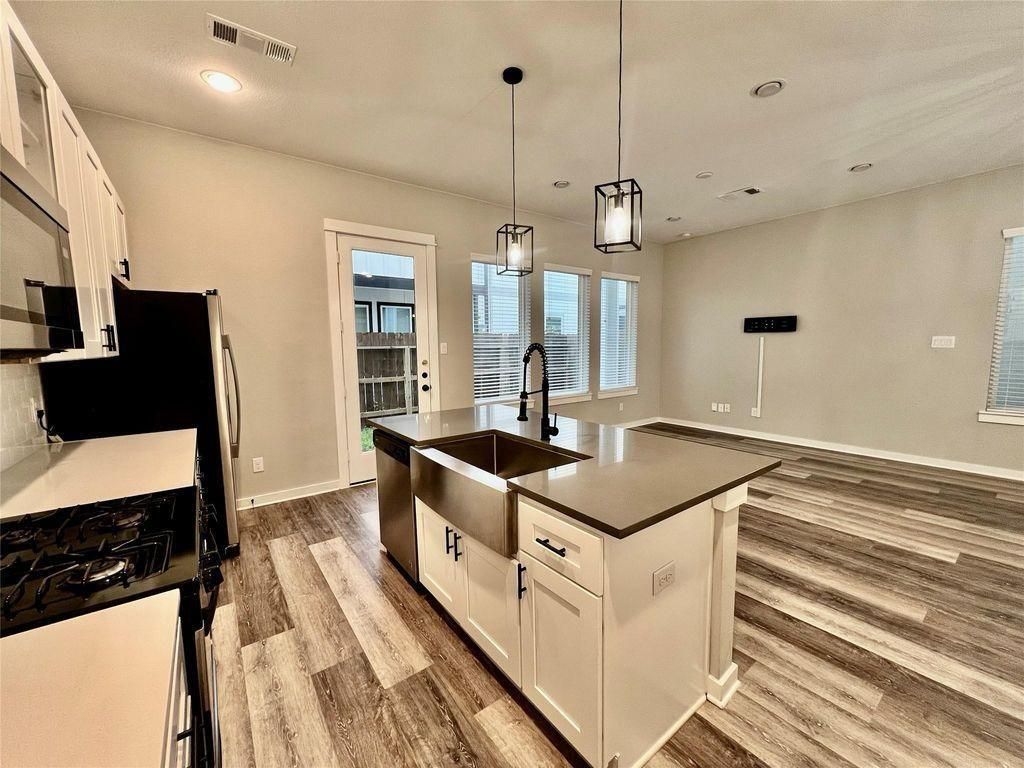 Photo of 6712 Parker Oaks Lane, Houston, TX 77076 (MLS # 70964423)
