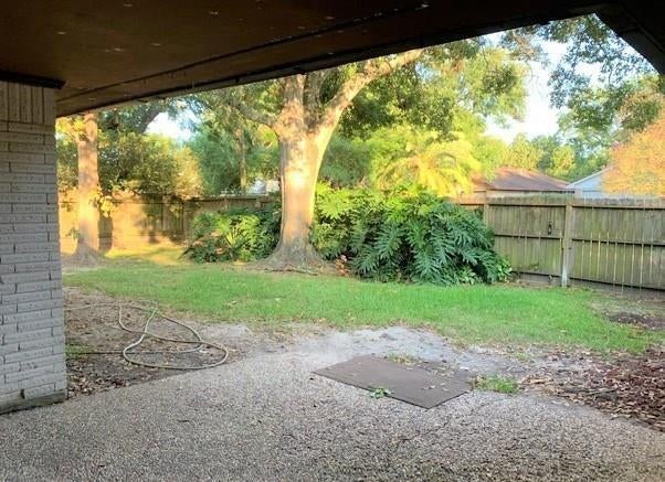 2123 Williamsburg Court