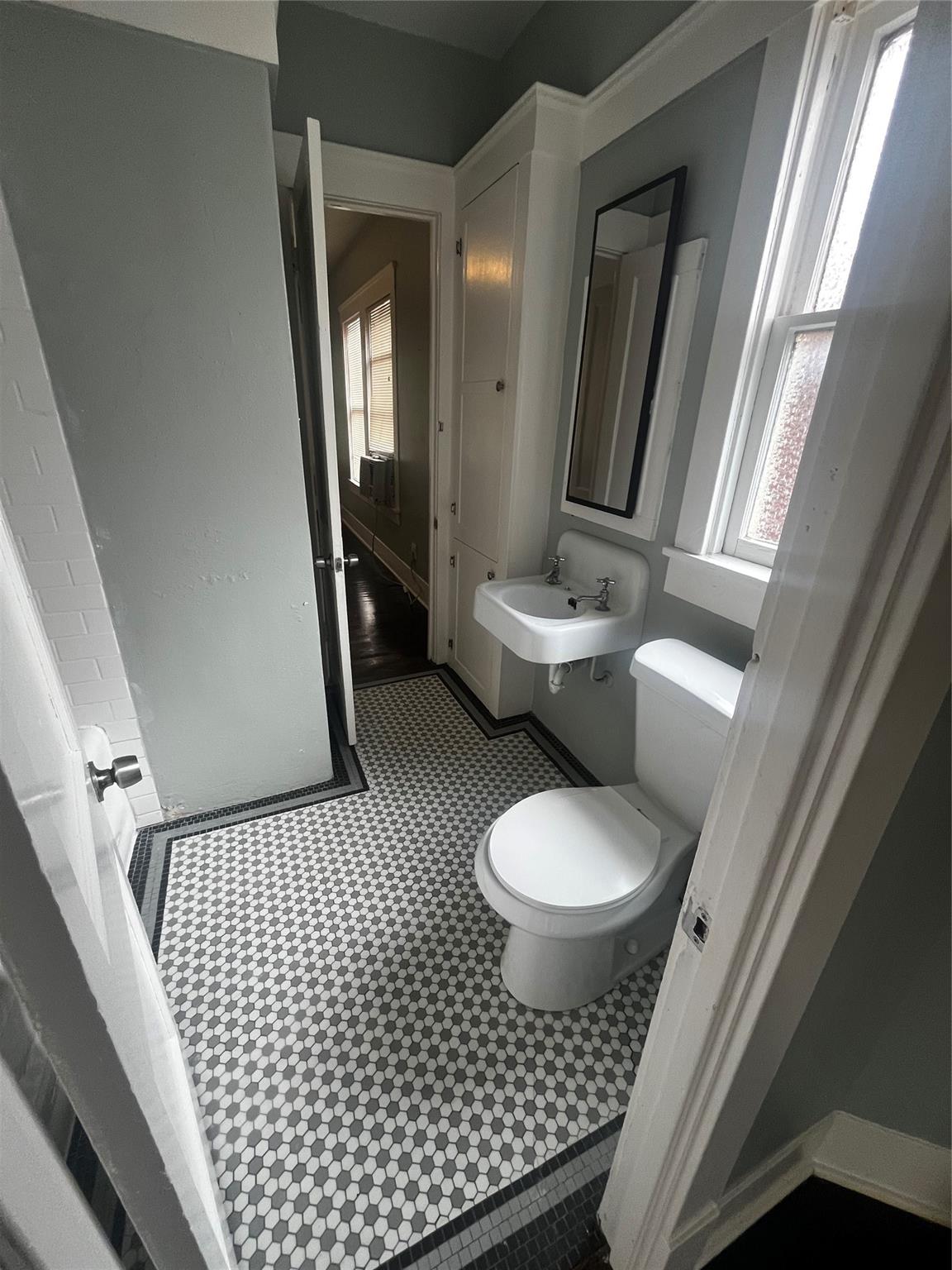 1711 W Main Street 3