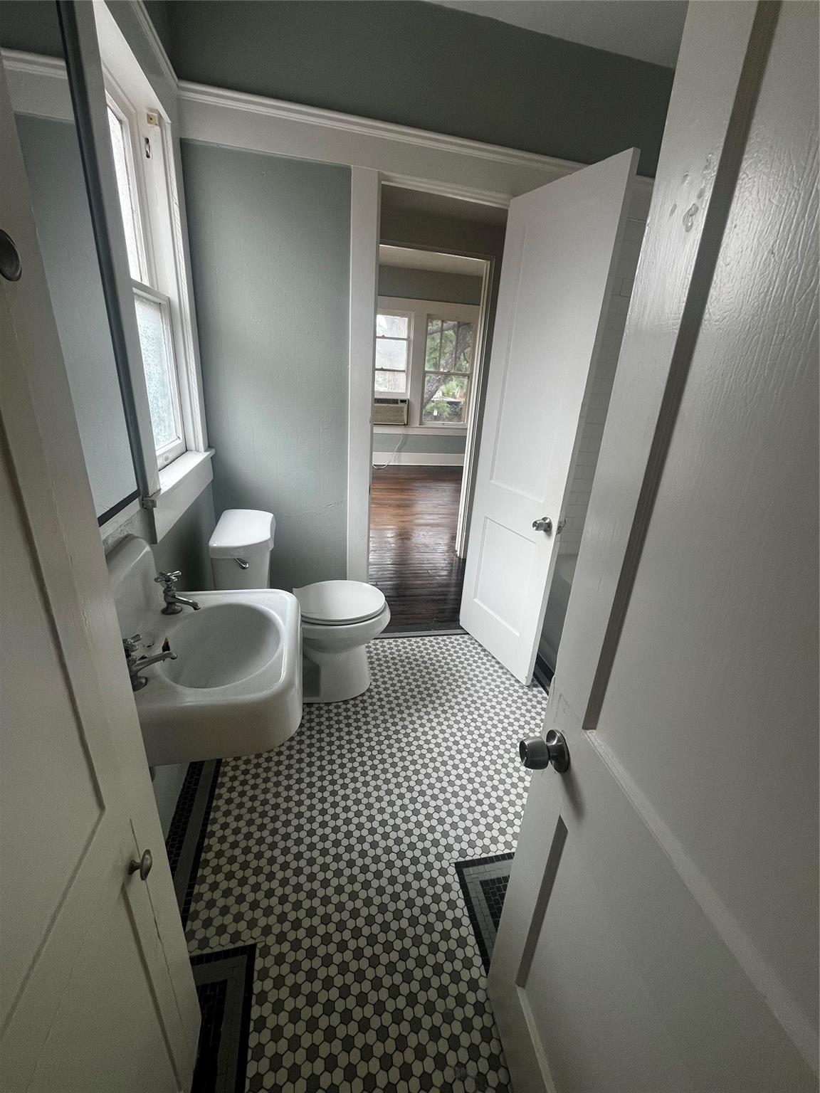 1711 W Main Street 3