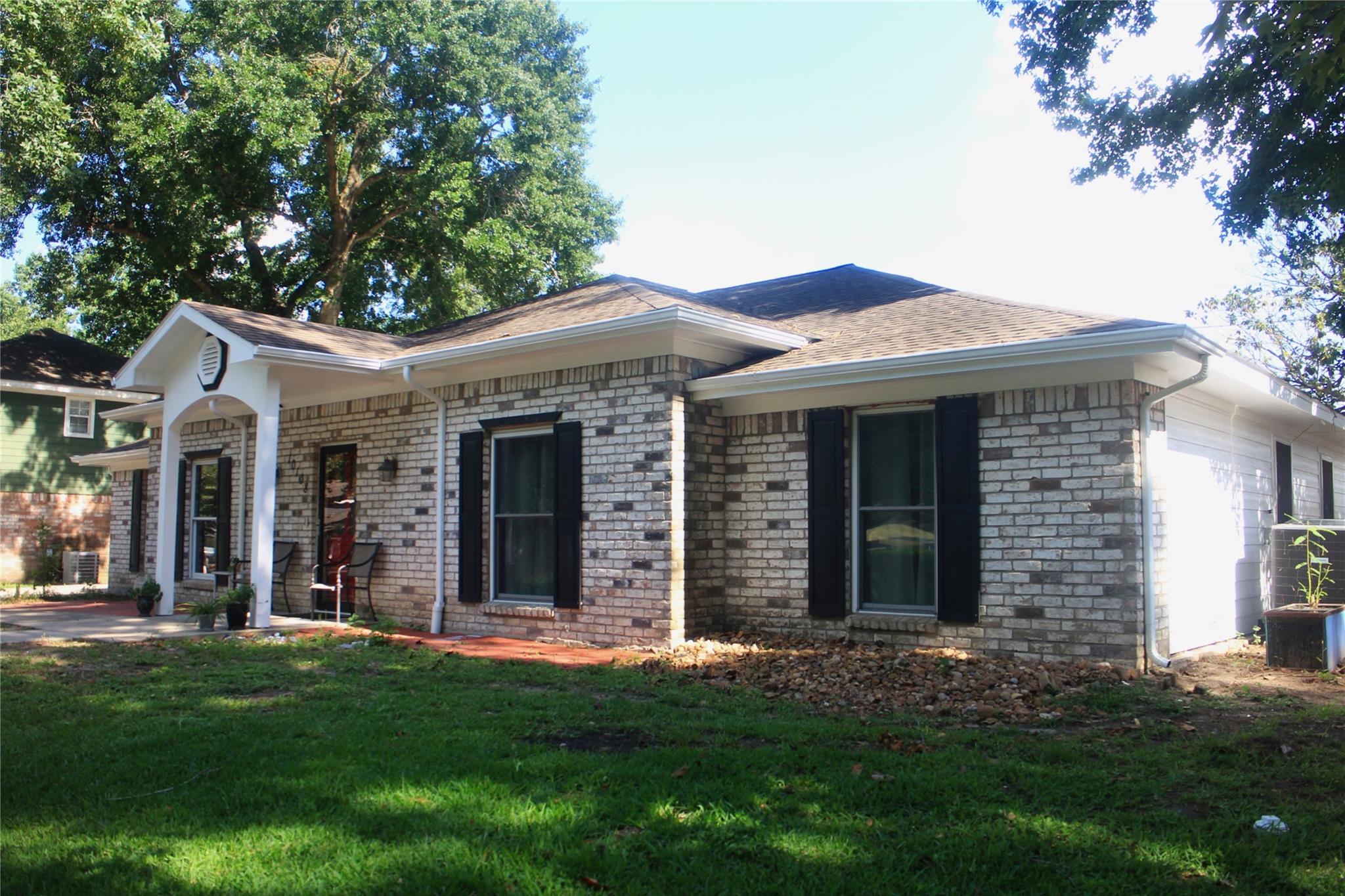 10108 Woodhollow Drive