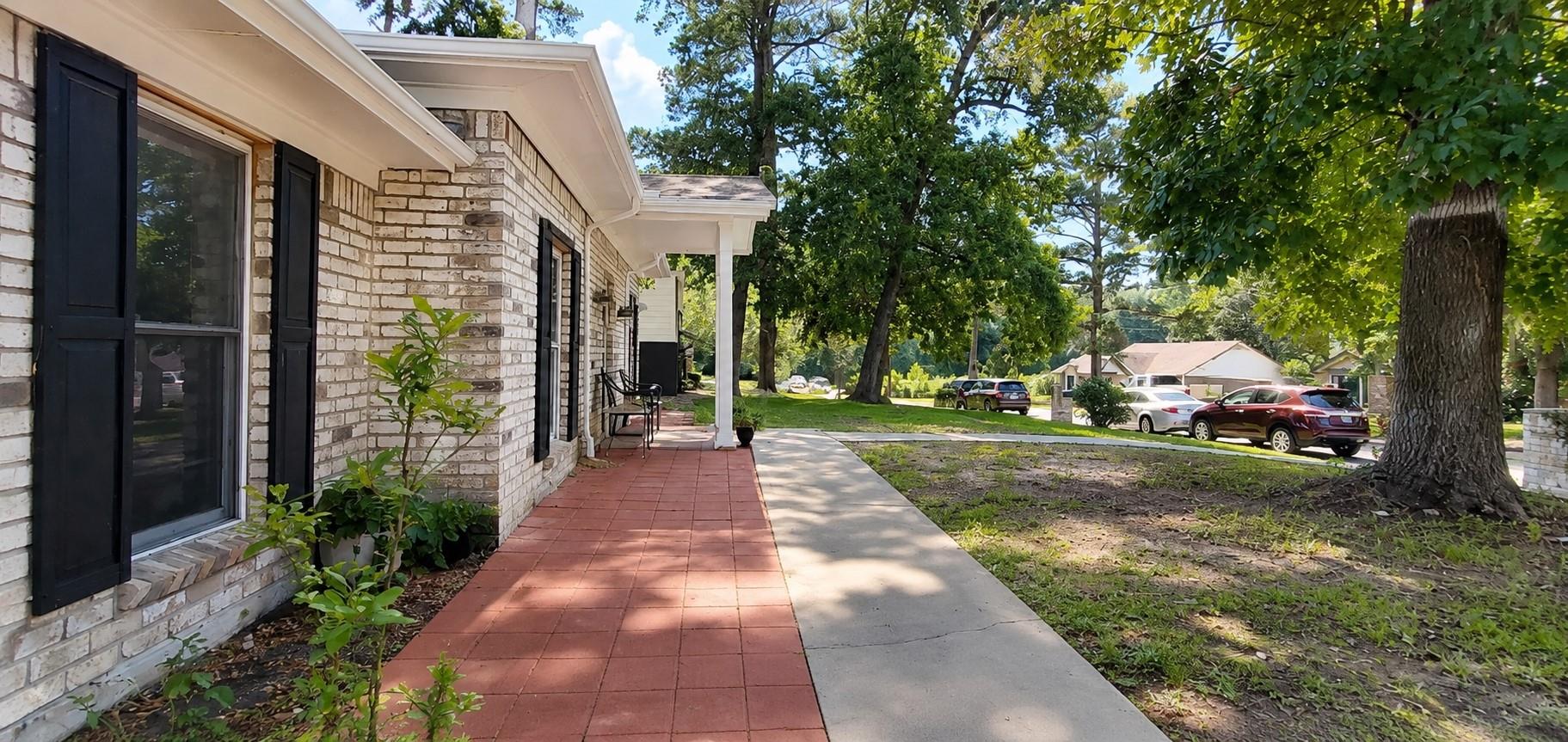 10108 Woodhollow Drive