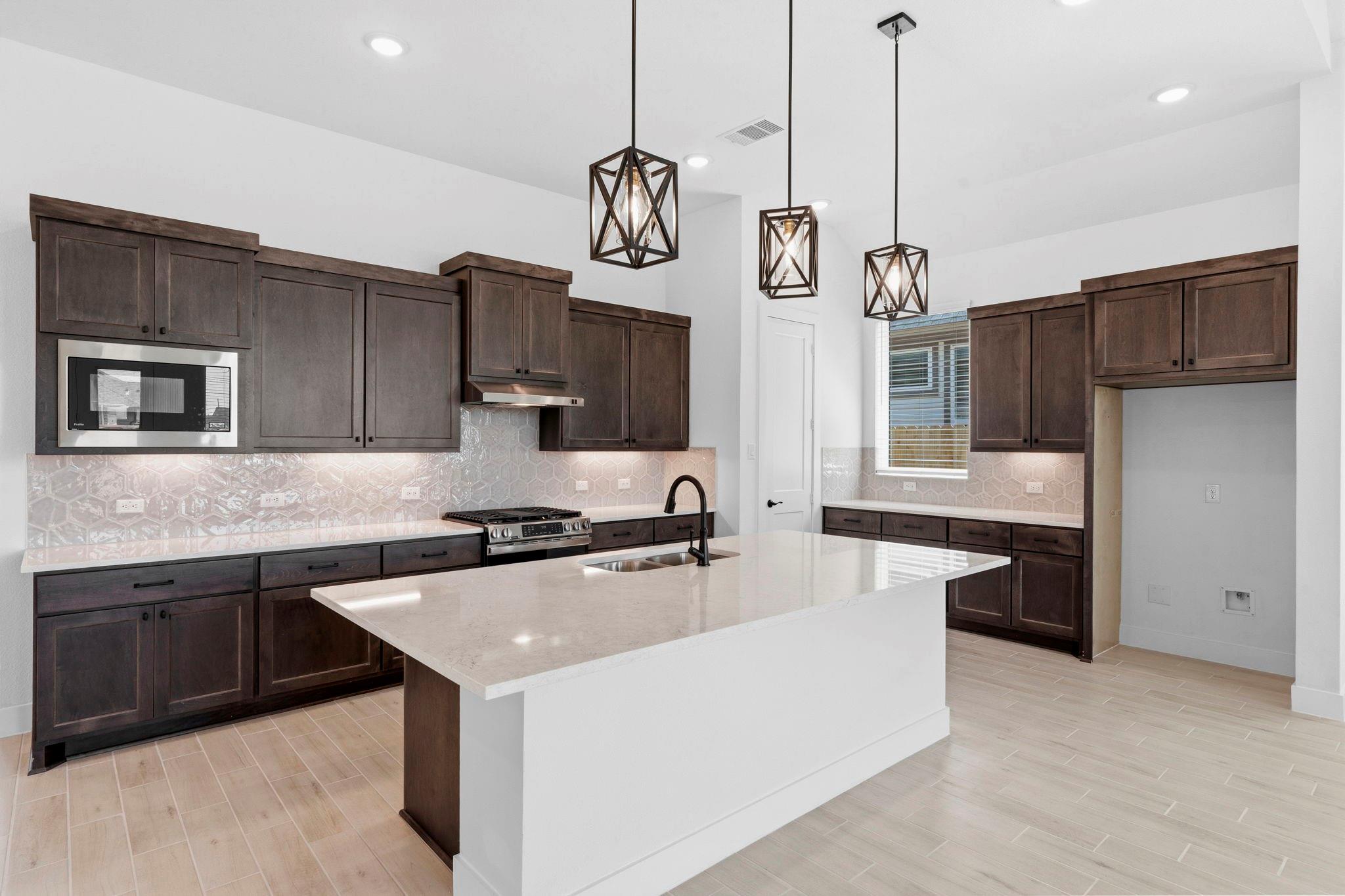 12015 Canal View Blvd