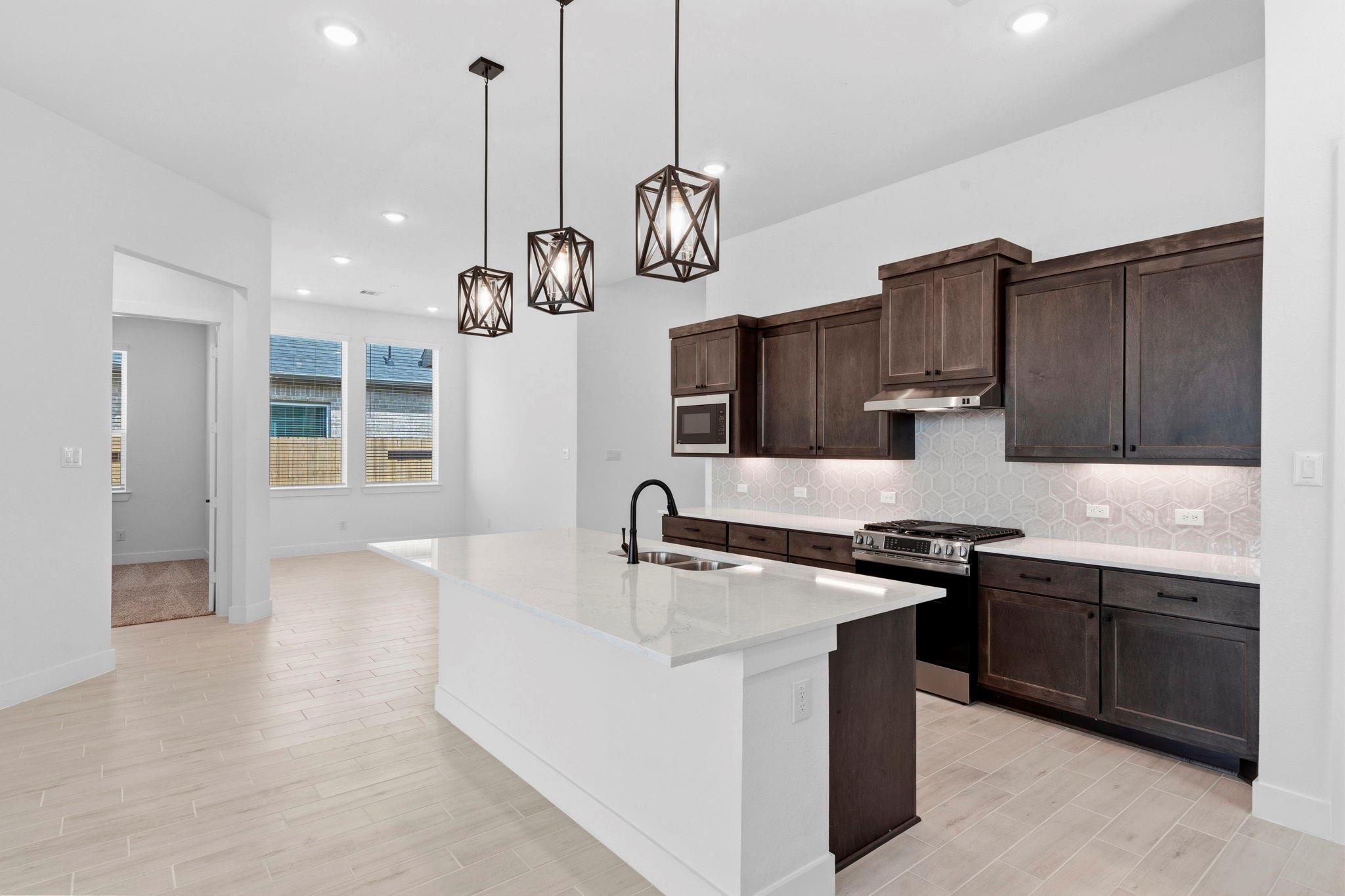 12015 Canal View Blvd