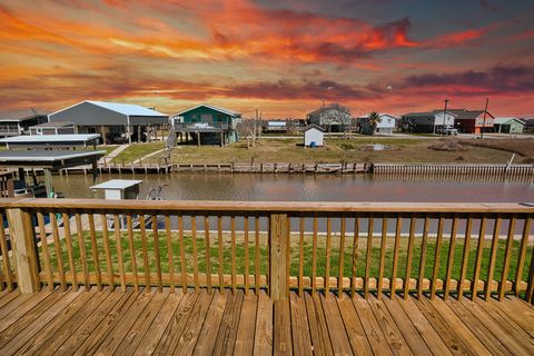 Homes For Sale - 976 County Road 202<br/> Matagorda County, Sargent, TX 77414