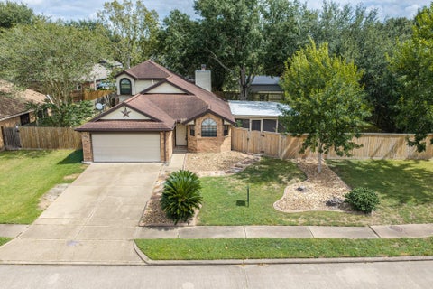 Photo of 232 Trailride Road Road, Angleton, TX 77515 (MLS # 48864827)