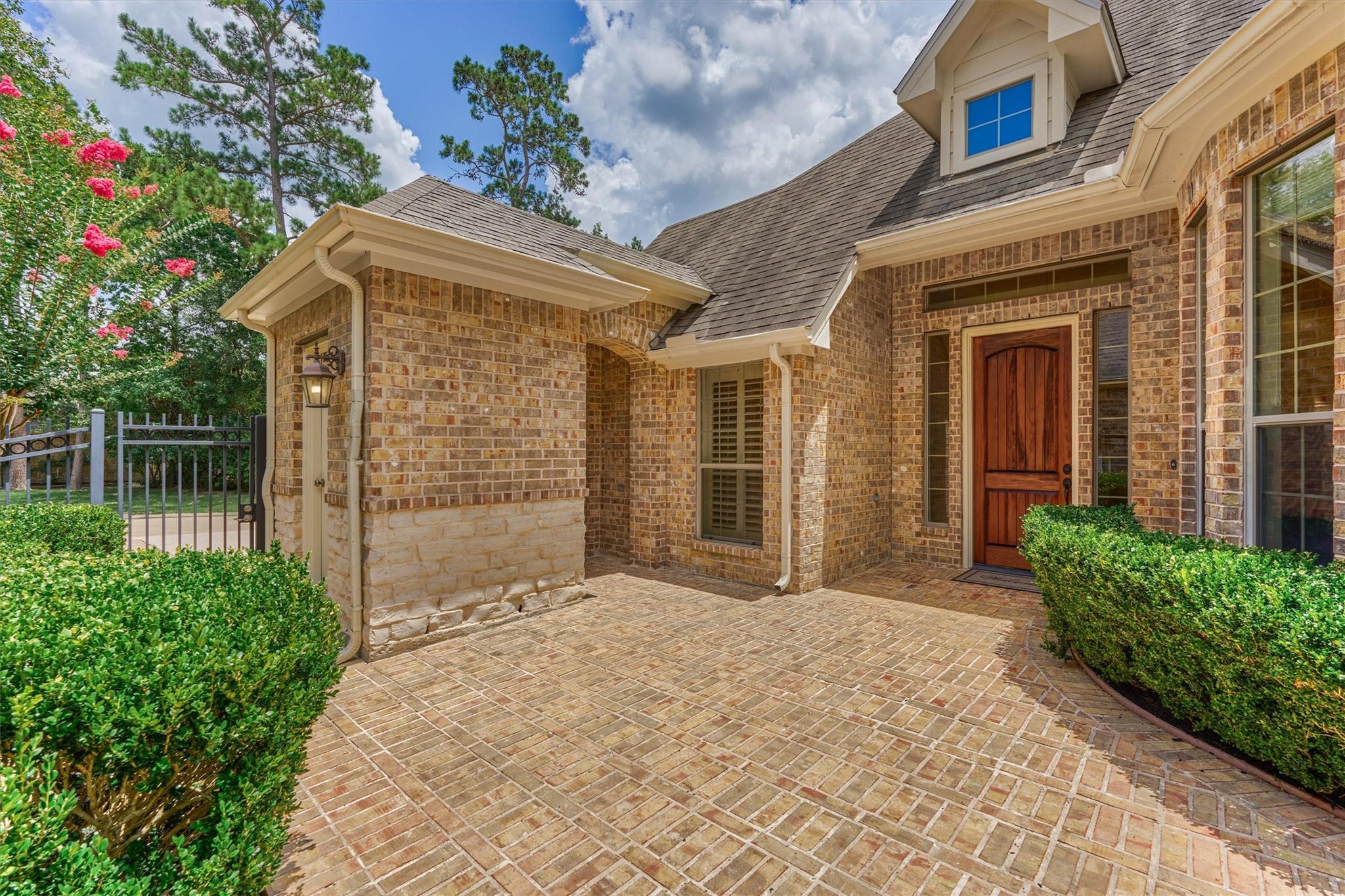 42 Carlyle Place